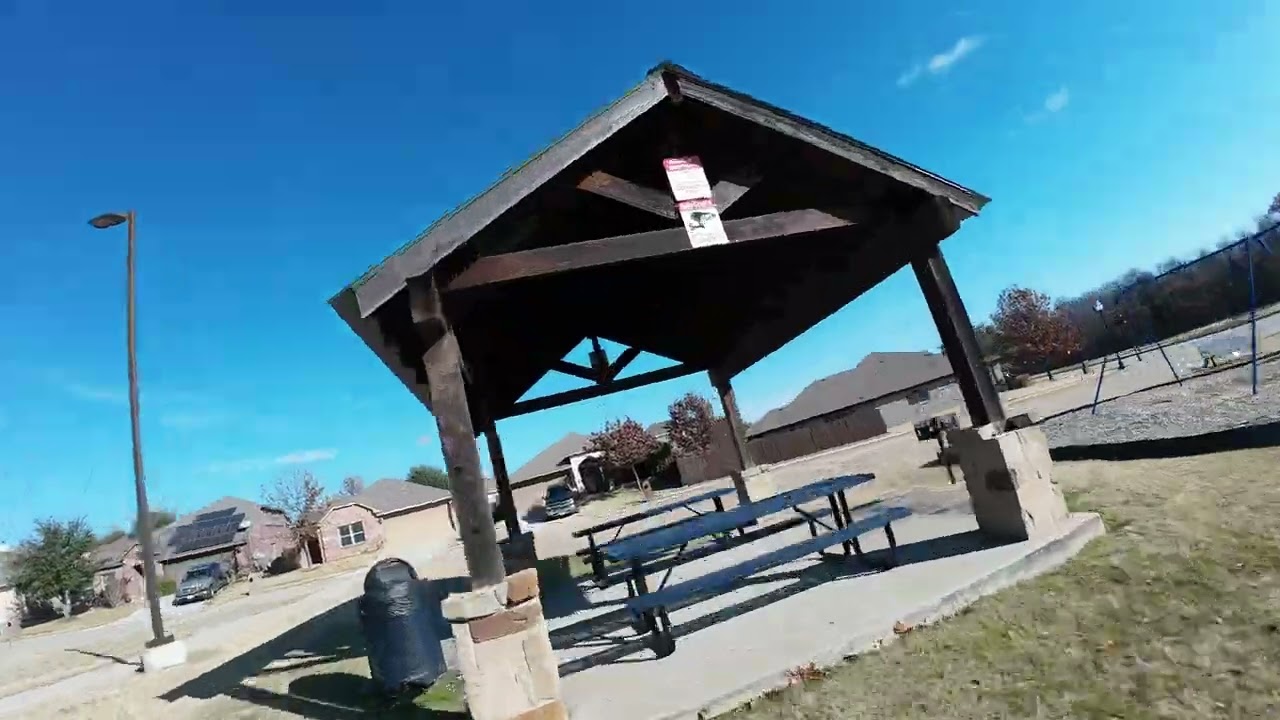 Flying the Trees at Bear Creek Park - Lavon TX FPV