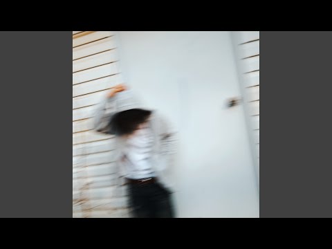 Hollow Young - Looking Back