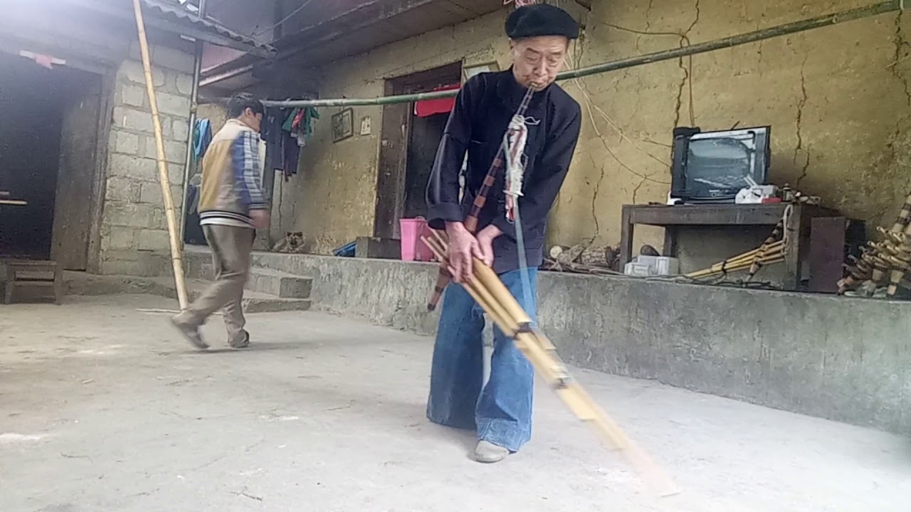 Qeej hmoob sủng là 5