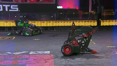 Saw blaze vs upper cut ,(MIT) Battlebots