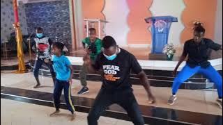 (Atosha-kissava-) sina stress   I ve a God who never fail me ..dance by  glory to GOD church yout