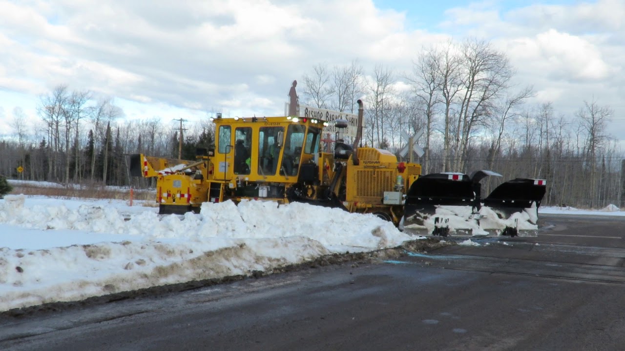 Turn off your sound-the wind is loud! The CN Snow Fighter in 