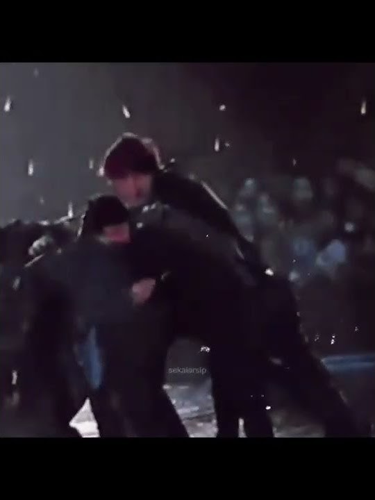 Piyak wlpn sering manja sm Hyungnya tp ad saat2 akn seprti ini #exo#weareone#kai#sehun