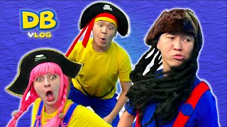 Приключения пиратов Чики, Ча-Ча, Бум-Бум, Ля-Ля! | D Billions Vlog