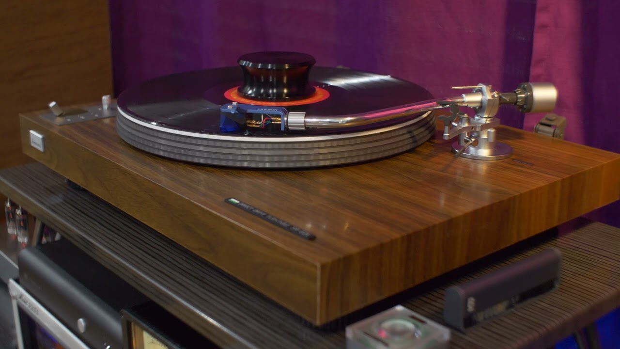 Sansui SR-626 Royal Rumble Series - YouTube