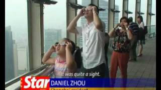 Famous Rain dampens viewing of solar eclipse Profile