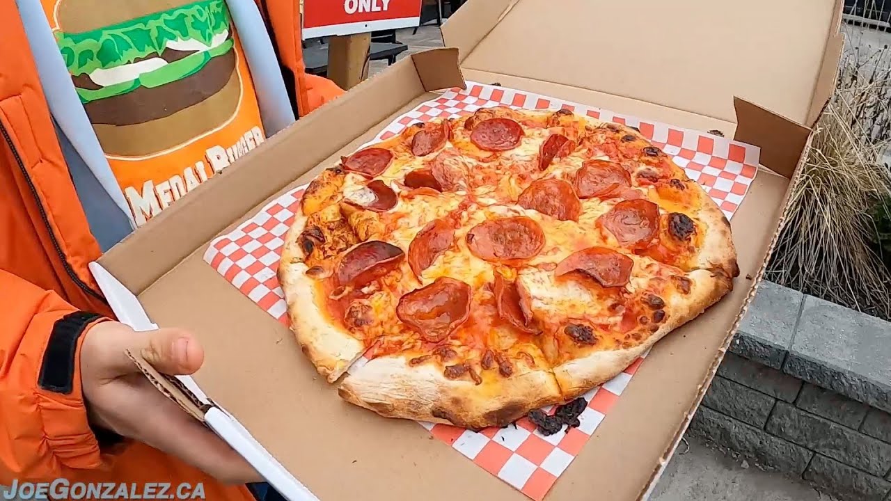 Cat's Kitchen + Bar Pizza Review YouTube