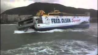 Temporary Ferry Tenerife is shaken violently by the waves in Los Cristianos