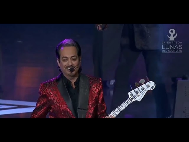 Los Tigres Del Norte - La Bala - Que Tal si eres Tú - En Vivo Accordi