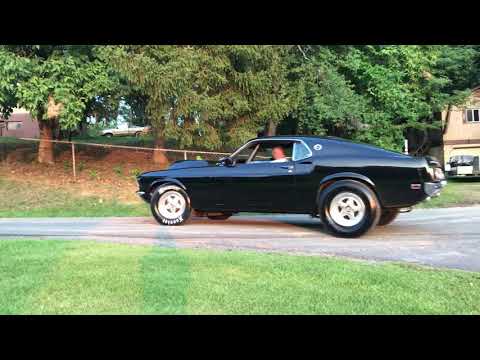 1969 Ford Mustang 428 Cobra Jet Small Burnout