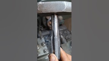 3/4 10 bsw threads bit applying on lathe machine #mechanical #engineering #lathe #shorts #threads