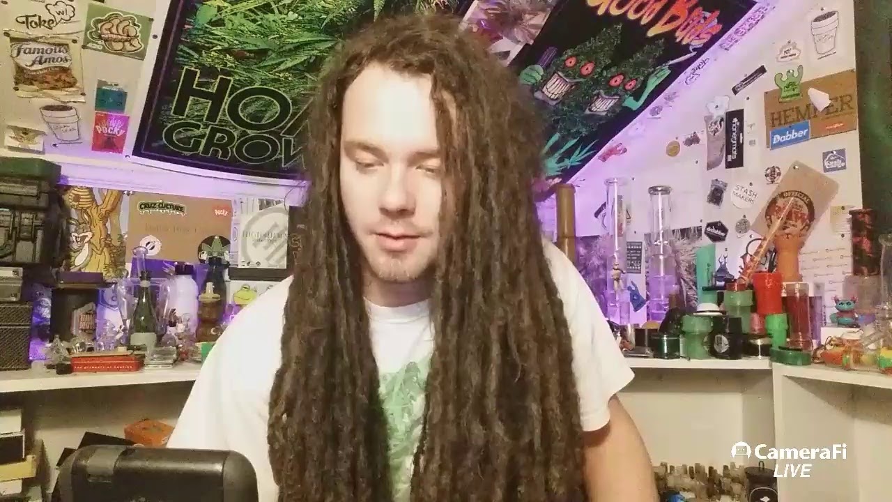 HOW TO TAKE MASSIVE BONG RIPS! THE BUD CAST #21 LIVE