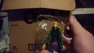 Me Unboxing Spiderman Gwen Stacy Retro Action Figure Hasbro