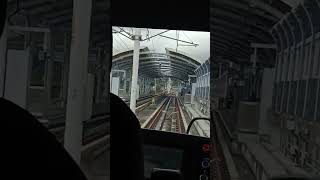 安坑列車緩緩駛進站-安康站🚃🟫