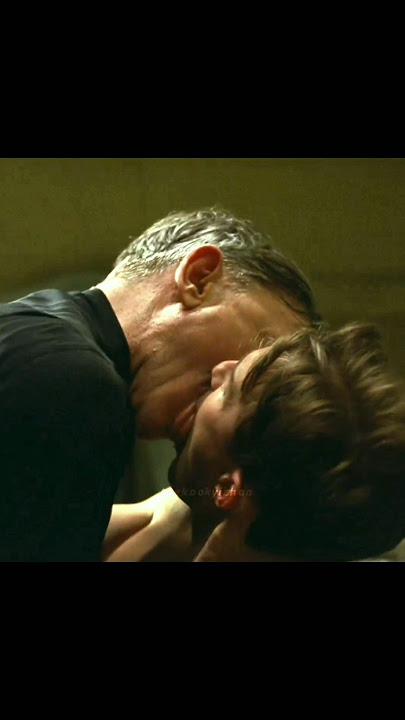 That tongue kiss omg😭😭😭(Queer2024|Daniel craig|Drew starkey#queer #bledit #lgbt #lucaguadagnino