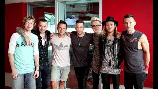 Video thumbnail of "McBusted - Love Me Like You Do Acoustic - Ellie Goulding Cover"