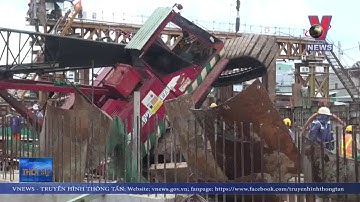 Cần cẩu công trình chống ngập 10.000 tỷ đề sập nhà dân