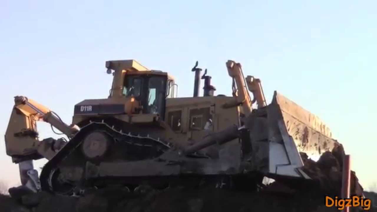 CAT D11 Berm Building 101