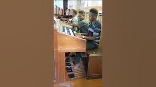 FUMBUENI VINYWA VYENU BY D-WASONGA PLAYED BY MEELA COSTERNTINE