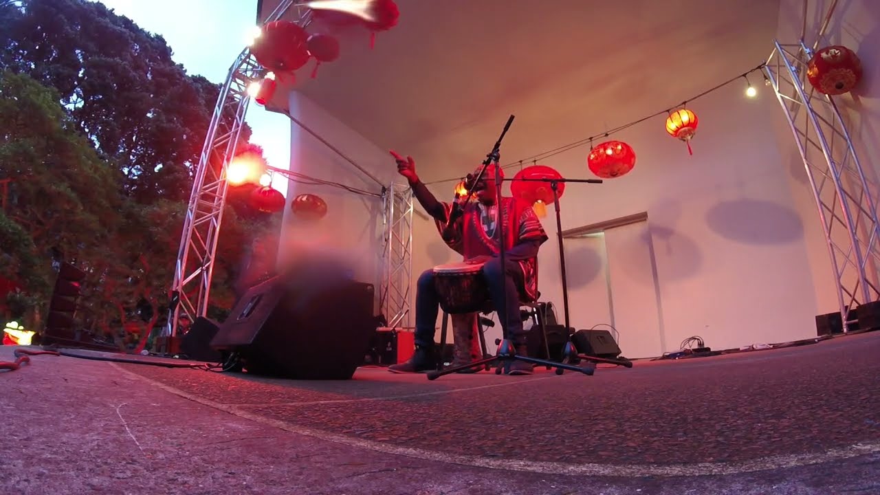 Sam Manzanza Solo Performance -  The Soundshell