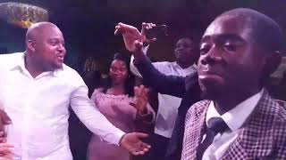 Caba Chato Canta e Encanta o Povo de Luanda | SLIMPLUG TV