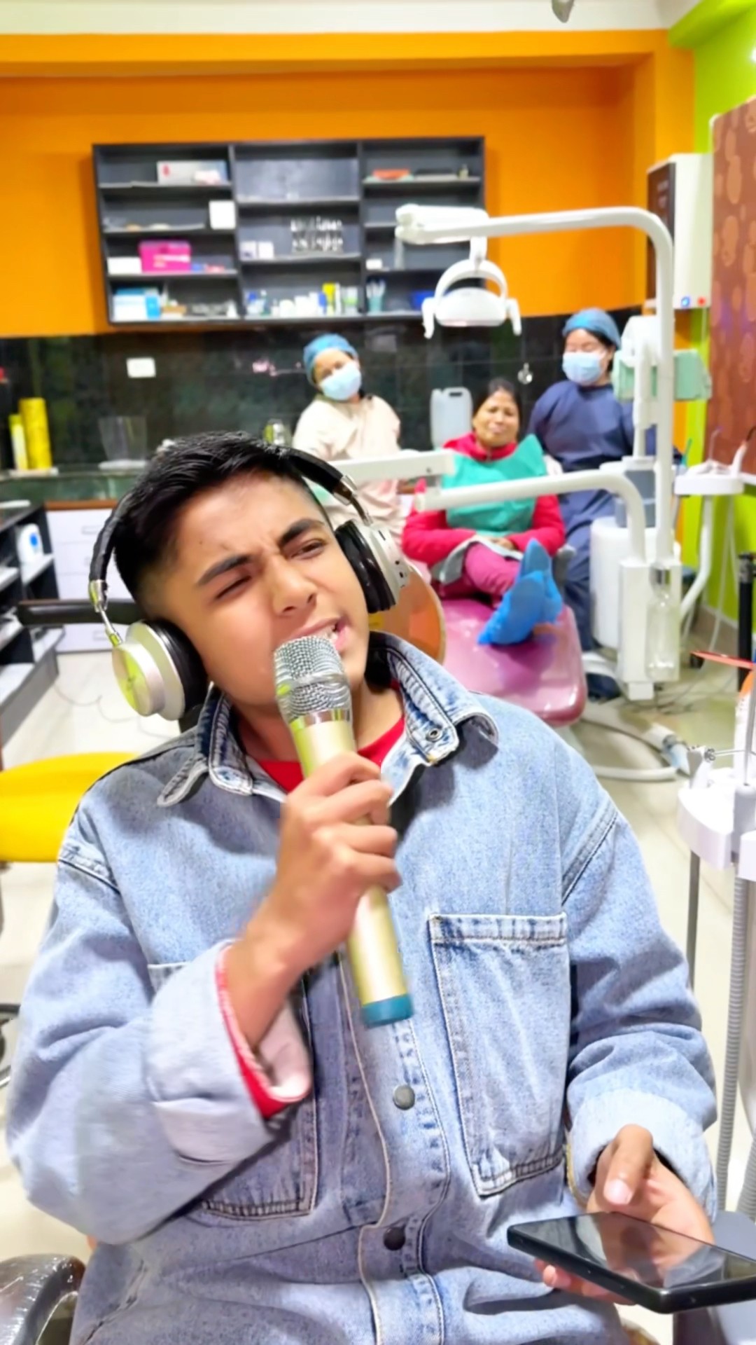 Laugh - Lose ? Singing Prank in Dental Clinic | Aayush #dentist #shorts #viral #comedyvideo