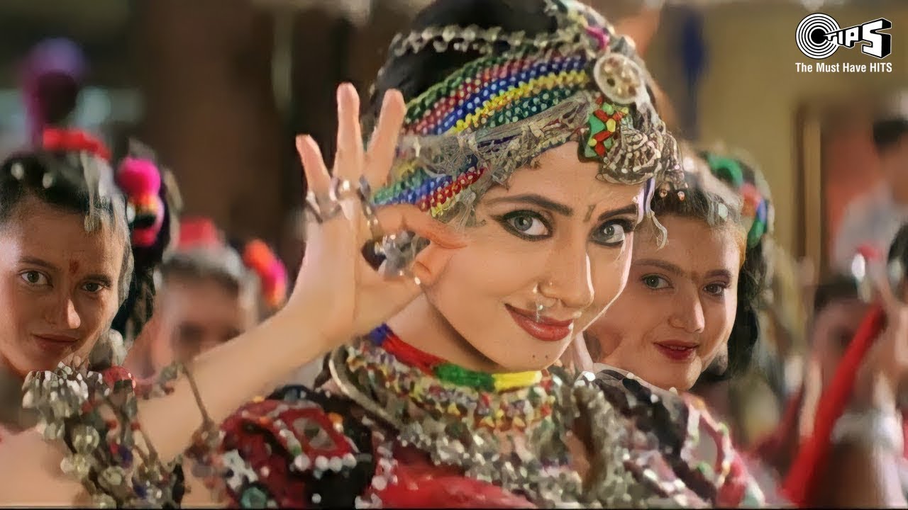 Hila Du Up Hila Du Mp Jo Maaru Mai Thumaka - Chhamma Chhamma | China - Gate | Urmila Item Song