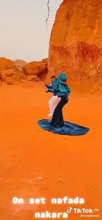 Amal Umar tare da Umar M. Sharif