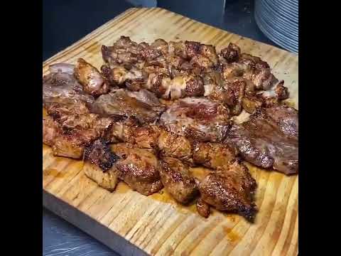 قیمه قرمه غذای خوشمزه