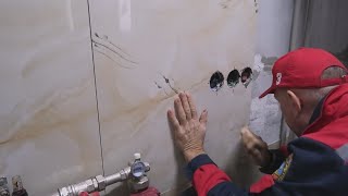 видео: Укладка плитки в ванной прямо на блоки без штукатурки ч.5 (розетки и выключатели) картинка: Укладка плитки в ванной прямо на блоки без штукатурки ч.5 (розетки и выключатели)