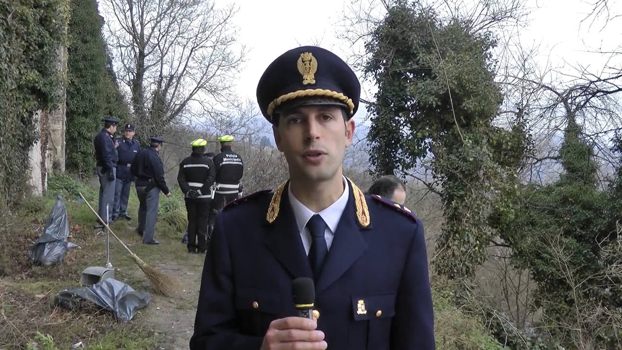 Dr adriano felici dirigente volante questura di perugia youtube Questura di