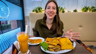 En Busca de un DESAYUNO PERUANO en Lima 😋🍠 | Pan con Chicharrón, Tamales, Churros & Más!