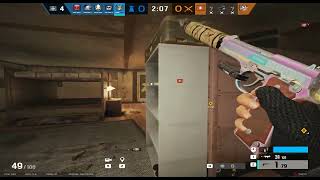 Tom Clancy's Rainbow Six Siege tam ace atıyorken geldin...