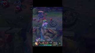 WOW 😮 #shorts #leagueoflegends #gaming #riotgames #outplay