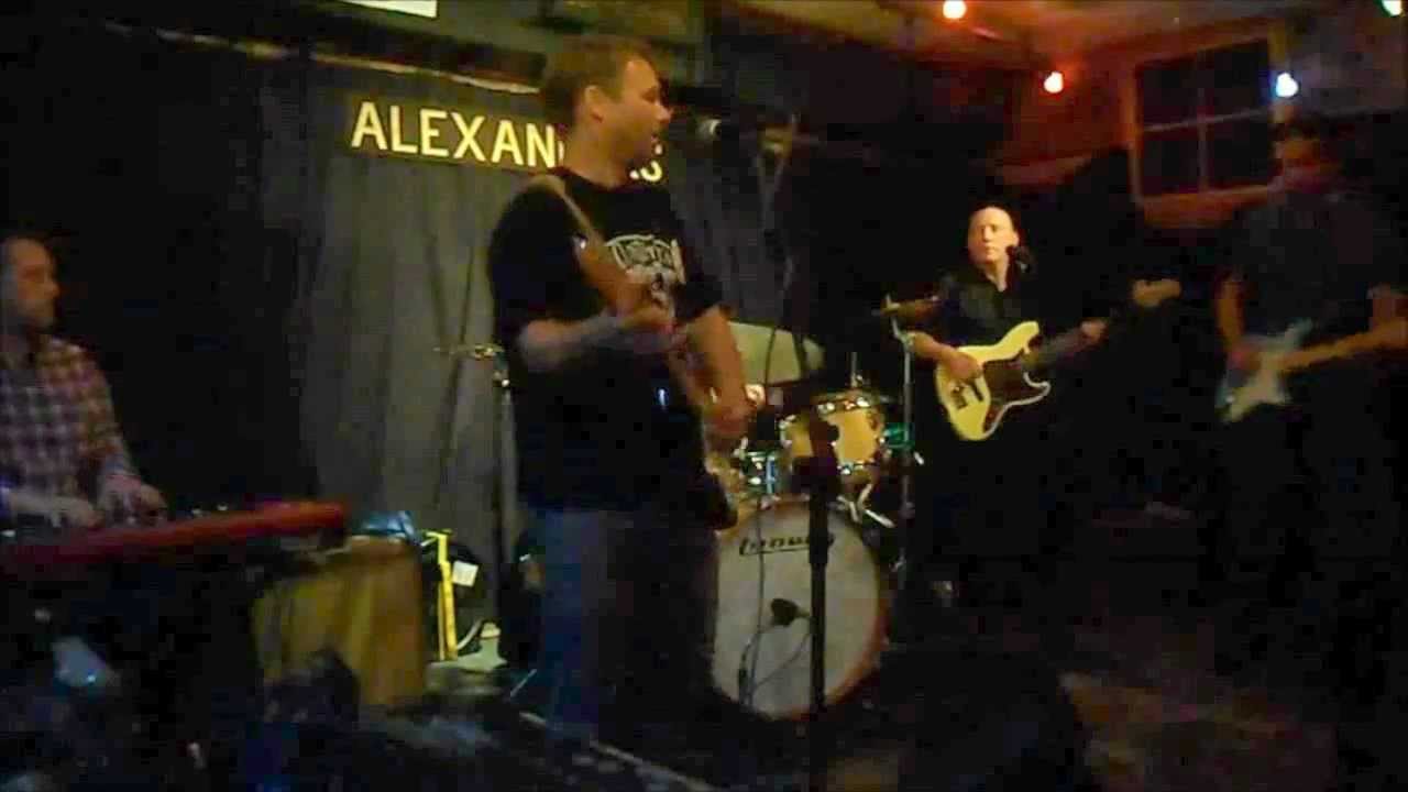 Forty4 Live - Alexanders Chester 27/05/2012 Part 1/9