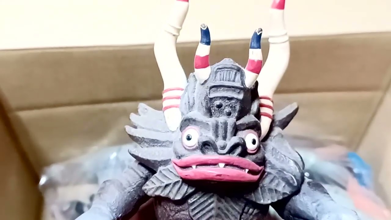 Junk Unboxing/Highlights] Rare Kaiju Appears! 7,140 Yen PART 1