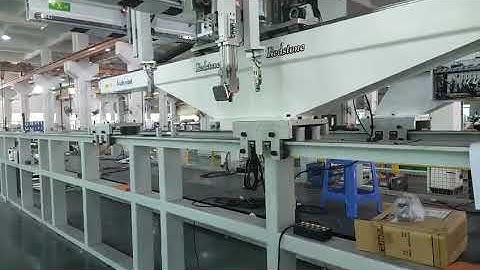 robot for double-shot plastic injection molding machine (alfarobot)