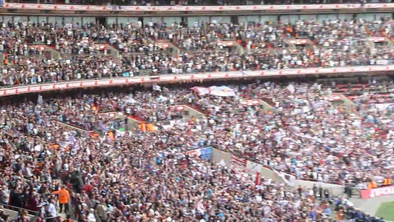 West Ham Fans Celebrateing winning playoff final at Wembley - YouTube