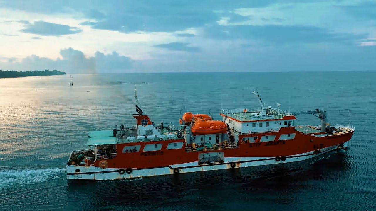 Bakti Transportasi KM MH Husni Tamrin