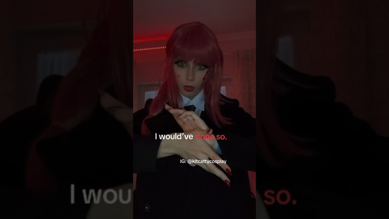She would 💀 #cosplay #chainsawman #makima #makimachainsawman #anime #cosplaygirl