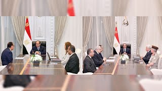 #موقع_الرئاسة | الرئيس عبد الفتاح السيسي يجتمع برئيس مجلس الوزراء وعدد من الوزراء والمسئولين