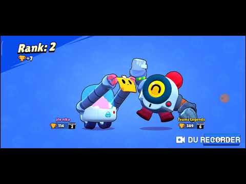 ვთამაშობ ჩემ ამხანაგთან ერთად მისი aqq თი მაგრამ სამწუხაროდ მისი ხმა არ ისმის