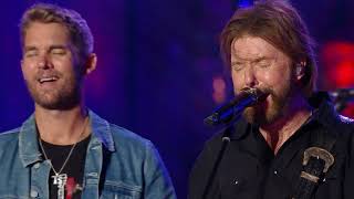 CMT Crossroads