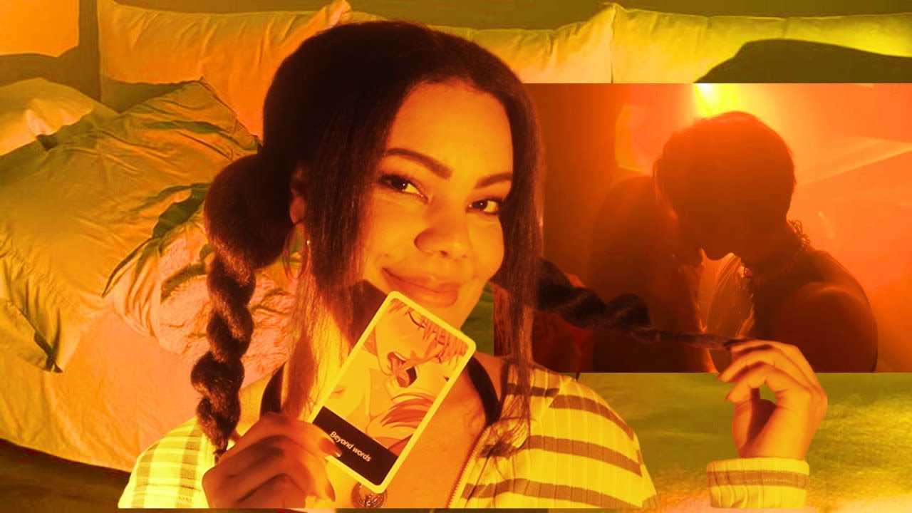 You're meeting your 𝐟𝐮𝐭𝐮𝐫𝐞 𝐬𝐩𝐨𝐮𝐬𝐞💛How will they know you're the one for them ?🪐🫶🏼🤝🏽💫💍🔮PICK A CARD🔮