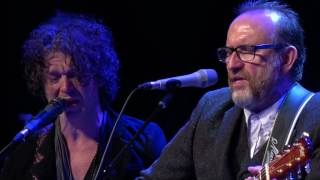eTown Finale with Colin Hay & Doyle Bramhall II - I've Just Seen A Face (eTown webisode #1136) chords