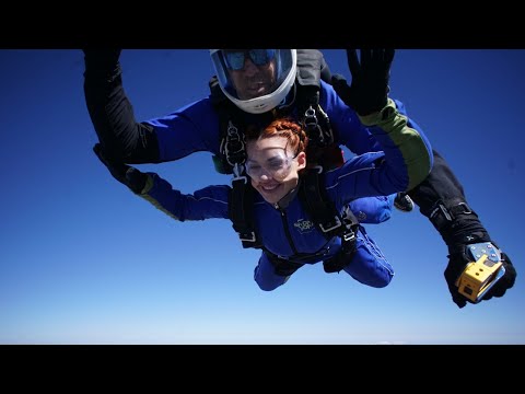 Видео: Защо да скоча с парашут?