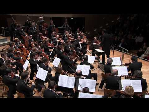 Shostakovich: Symphony No. 5 / Sado · Berliner Philharmoniker