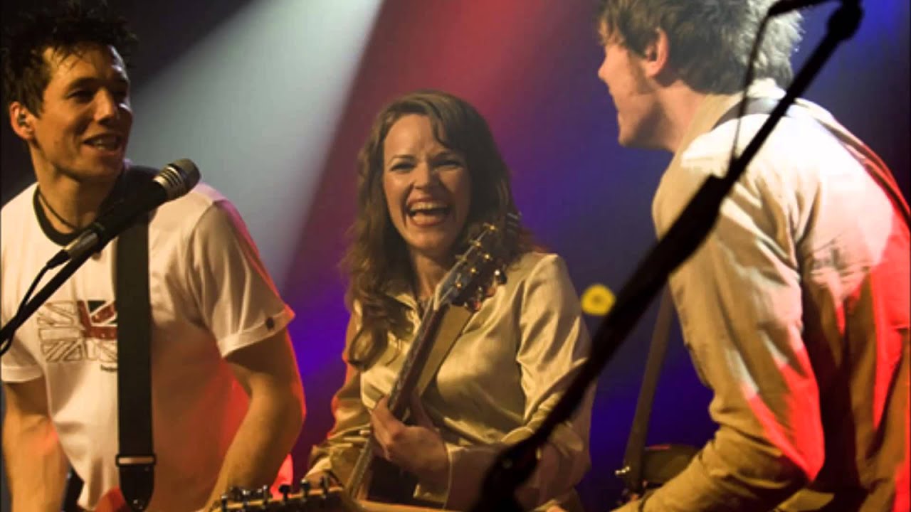 Guarda Aynsley Lister, Erja Lyytinen & Ian Parker - All The Time su YouTube Guarda Aynsley Lister, Erja Lyytinen & Ian Parker - All The Time su YouTube