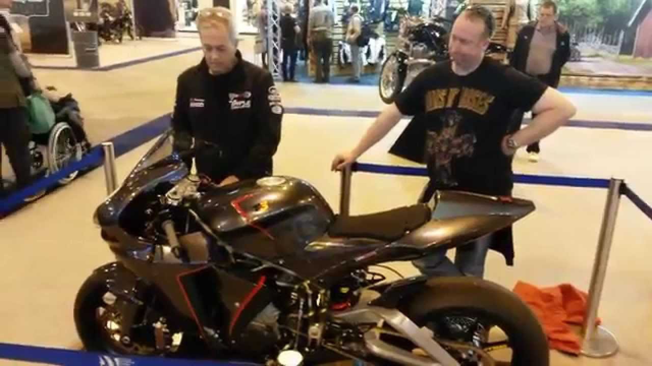 T3 Racing M2-11 - YouTube