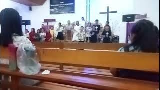 Persembahan pujian PAR dalam ibadah penutupan perayaan paskah tahun 2024